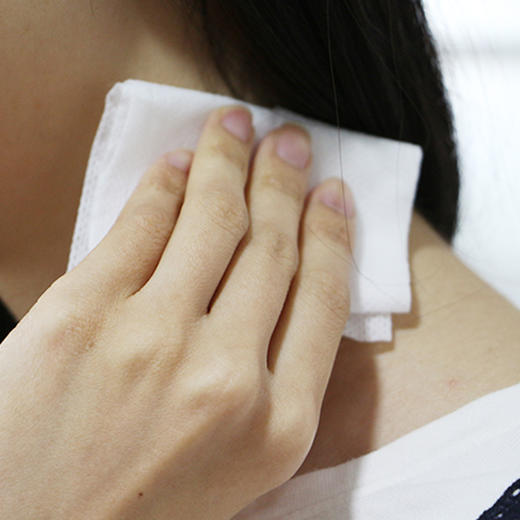 日本进口清凉醒神提神醒目湿纸巾黄色袋装湿巾薄荷湿巾15抽 WHJC 商品图2