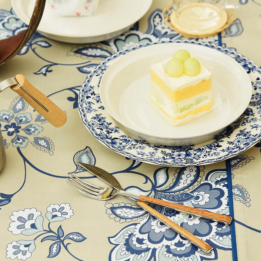 靛蓝唐草现代简约北欧轻奢茶几巾 商品图4