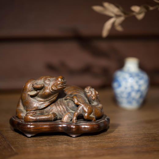 清代 竹雕卧牛摆件 商品图1