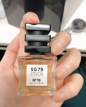 #跟着好物馆买买买 SG79香水-花香味浓烈，挺持久