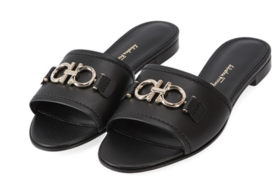 奥莱[菲拉格慕]（RHODES NERO 0730192）女士拖鞋20FWJPY带授权招加盟代理