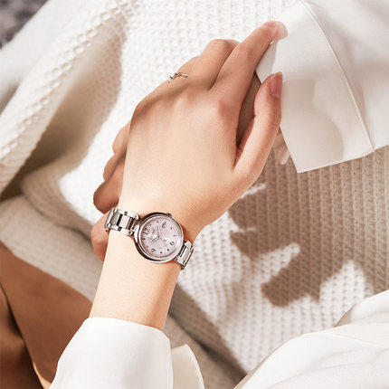 西铁城日本官方正品时尚优雅xC系列日期显示钢带光动能女表ES9460-53W 商品图4