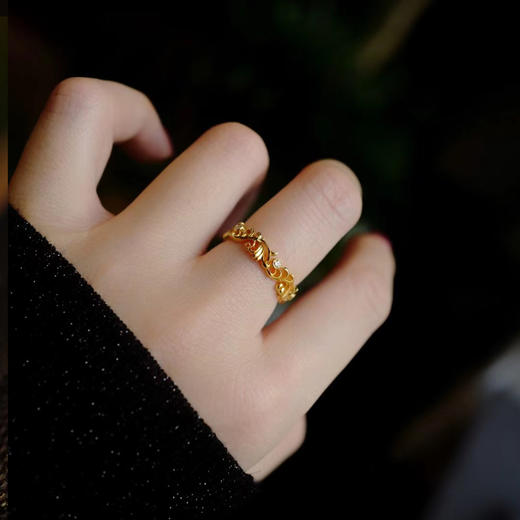 龢盒原创 18k金镶钻忍冬纹古典戒指 商品图2