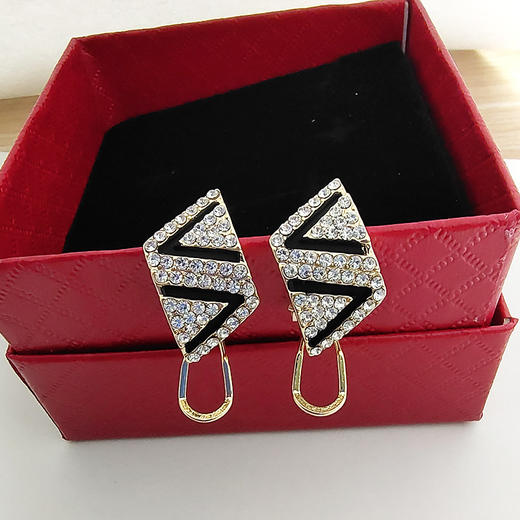 JU-D9580新款潮耳环女网红气质小巧黑色条纹耳钉韩国满钻棱形耳扣 商品图1