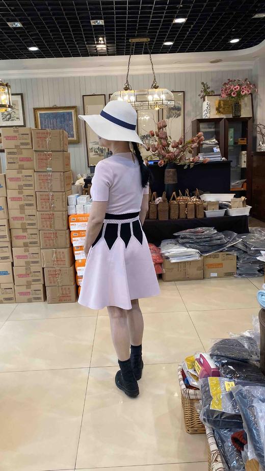 淡粉色针织连衣裙 商品图1