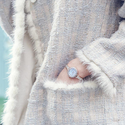 西铁城日本官方正品复古纤巧璀璨水晶贝母表盘光动能女表EM0863-53D 商品图2