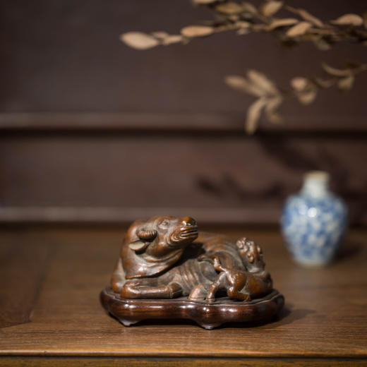 清代 竹雕卧牛摆件 商品图0