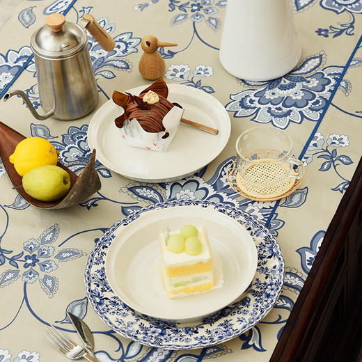 靛蓝唐草现代简约北欧轻奢茶几巾 商品图3