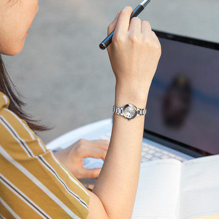 西铁城日本正品光动能不锈钢多局电波万年历女表ES9430-54A 商品图4