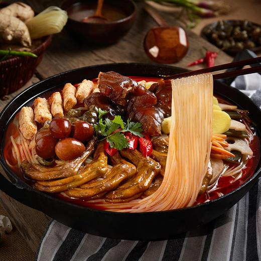 网红美食 螺霸王鸭脚煲螺蛳粉柳州正宗特产田螺鸭掌火锅螺丝粉1050克*2盒装 多规格 吃一次就会爱上的网红美食 商品图2