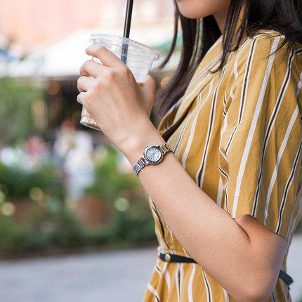 西铁城日本正品光动能不锈钢多局电波万年历女表ES9430-54A 商品图6