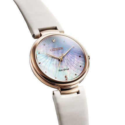 西铁城官方正品白色缎绣皮花纹表盘光电能时尚休闲女表EM0853-14H 商品图4