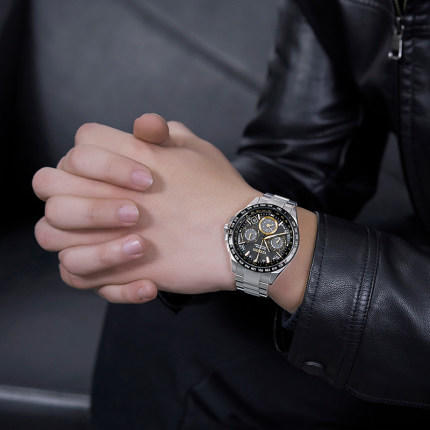 西铁城日本正品舒博钛™间DLC抗磨损碳素膜 复古光动能防水卫星对时男表CC9015-54E 商品图5