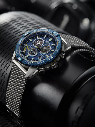 西铁城（CITIZEN）光动能多局电波男表蓝天使三代CB5848-57L 商品图3