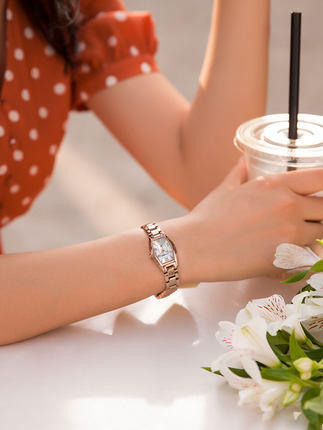 西铁城旗舰店官网日本正品光动能不锈钢女士长方表粉金女表EW5543-54A 商品图4