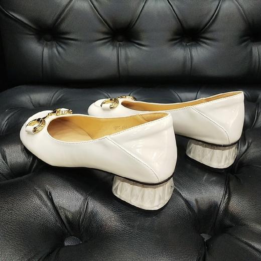 LFGJ 12002.新款小香风马衔扣粗跟单鞋 女 商品图2