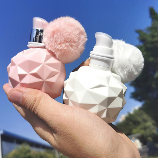 【买一送一 】GUICAMI牛奶蜜桃滋润护手霜补水保湿水润清爽100g可爱女便携平价 商品图0