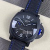 新品Pam1176实拍！
1 .“黑化的Pam441”，全陶瓷表壳，防划痕，不褪色，不会旧；2.让人惊艳的蓝色橡胶表冠，独特的视觉冲击，悦己悦人 商品缩略图5
