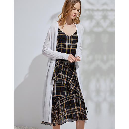 EITIE爱特爱春季新款通勤纯色简约长款薄透针织开衫外套女66101817 商品图4