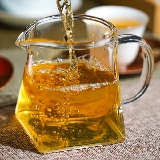 【铜箐河】2021年普洱茶生茶易武500古茶纯料春茶357g 商品图3