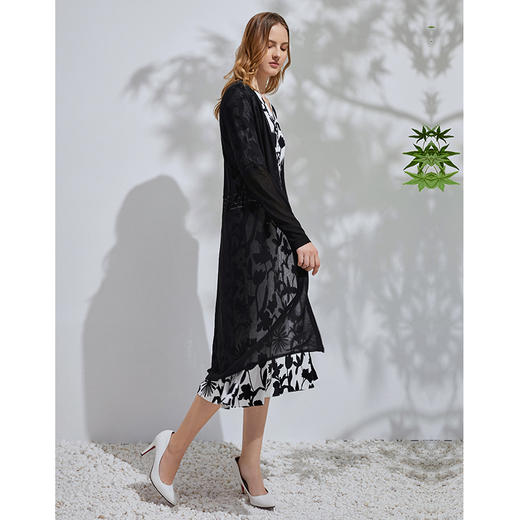 EITIE爱特爱春季新款通勤纯色简约长款薄透针织开衫外套女66101817 商品图9