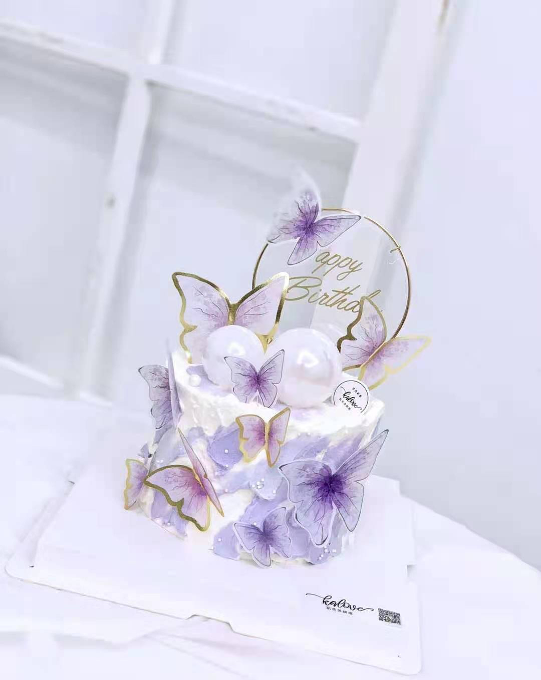 紫色蝴蝶珍珠蛋糕