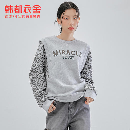 韩都衣舍冬装新款韩版女装宽松上衣豹纹套头卫衣潮insOM82269 商品图0