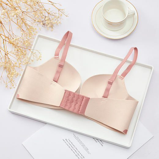 雅黛丽品牌无痕内衣女小胸显大聚拢无钢圈调整型收副乳防下垂文胸 商品图1