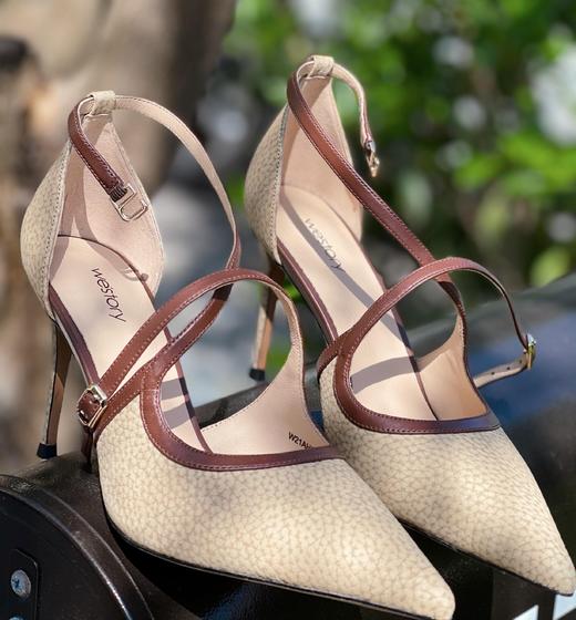 westory女鞋2021夏季新款漆皮尖头高跟细跟一字带凉鞋W21AH52961 商品图1