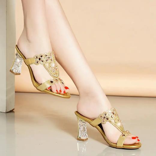 LXHX13552 2021年新款夏季粗跟高跟鞋时尚水钻外穿一字凉拖 商品图3