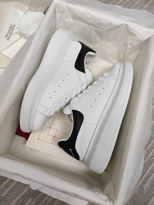 Alexander McQueen新色-黑色笑脸 商品图3