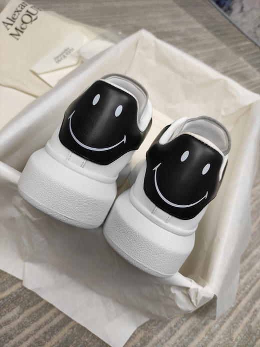 Alexander McQueen新色-黑色笑脸 商品图0