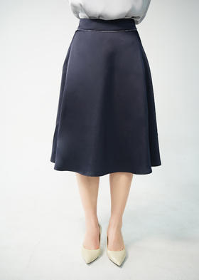 臣禾腰间钉珠半身裙9203030776（现货）