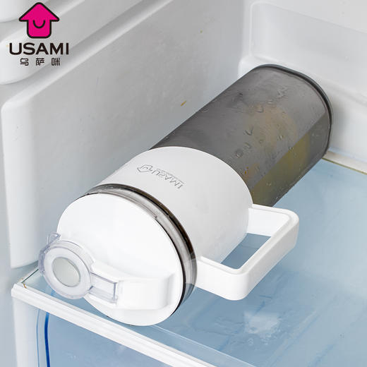 USAMI乌萨咪 便携冷水壶 AS树脂材质 壶内可放置4个杯子 方便便捷 商品图3