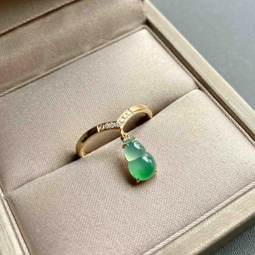 高冰种飘阳绿翡翠葫芦戒指18k黄金钻石镶嵌 商品图0