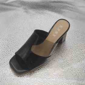 lFGJ 10203时尚漆皮透明胶皮女凉鞋中跟舒适凉拖