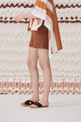  春夏 针织女西短裤 SJS93K023N