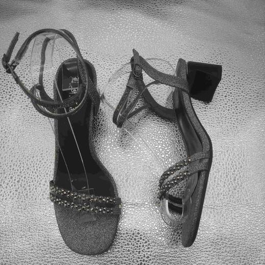 lFGJ 11803时尚水钻格力特细带中跟女凉鞋 商品图9