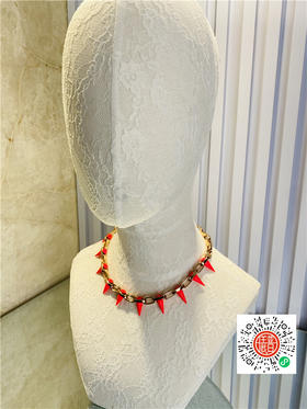 限量版本頸鏈玫瑰金襯螢光玫紅釘！