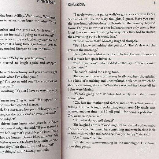 预售 【中商原版】华氏451度英文原版 Fahrenheit 451  Ray Bradbury 雷·布拉德伯里 反乌托邦 科幻小说 商品图6