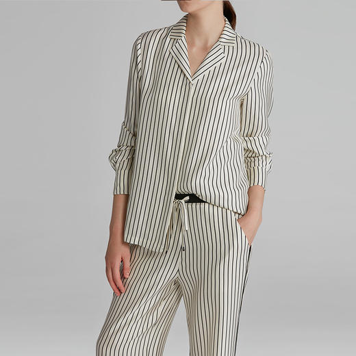 【ROYALCOVER】罗卡芙
桑蚕丝家居服黑白条纹真丝家居服套装 商品图0