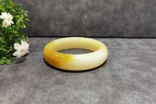 【御珠宫坊·传承系列】糖白玉手镯59.5mm 商品图2