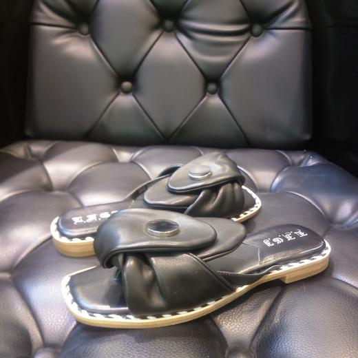 LFGJ  5808舒适牛筋底羊皮女拖 商品图9