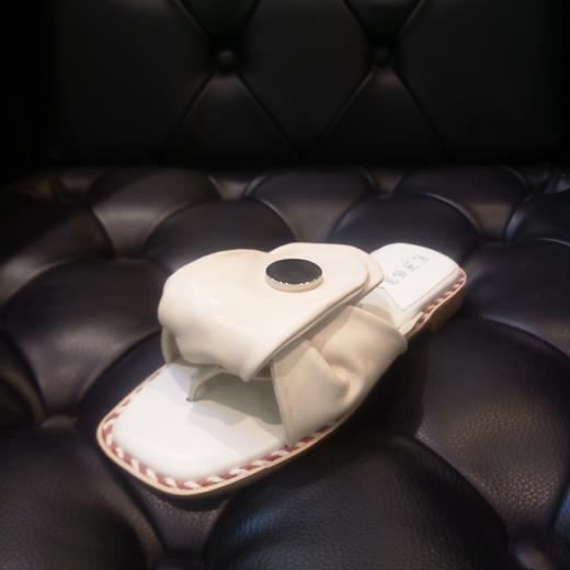 LFGJ  5808舒适牛筋底羊皮女拖 商品图0