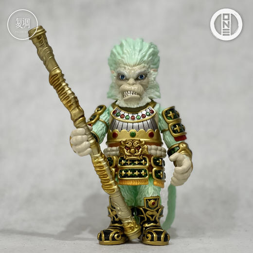 现货 壹工坊 极空 蓝白色版 搪胶 限定 潮玩 摆件 商品图0