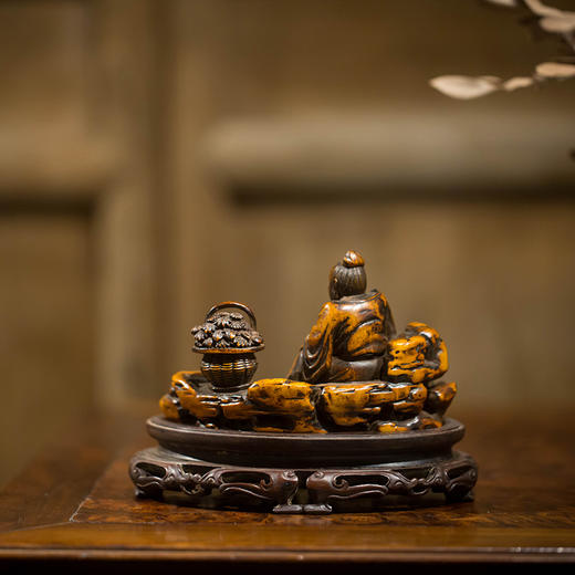 清代  黄杨木雕采药老人像（红木座） 商品图2