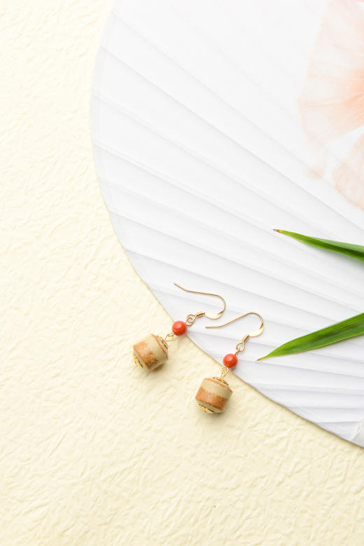 香灰烧念珠K金耳环 商品图12