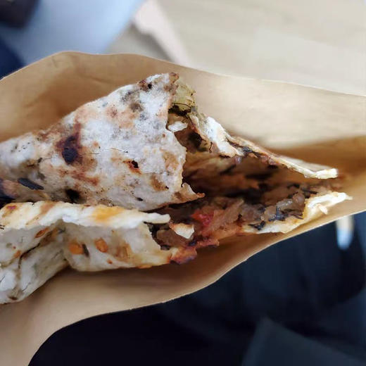 【下单后72小时内发货】秋莲妈妈网红梅干菜饼 原味5个+香辣5个（简包装）100g*5/包 表脆内糯、油而不腻、鲜香满口 商品图9