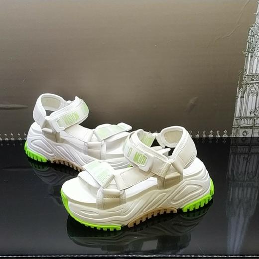 LFGJ 3713 潮流休闲夏季厚底拼接织物字母凉鞋 商品图4