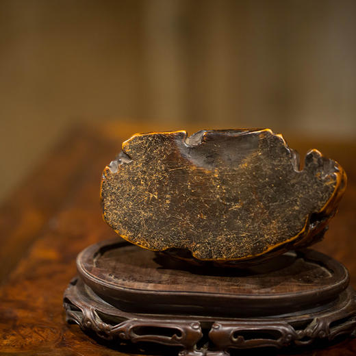 清代  黄杨木雕采药老人像（红木座） 商品图4